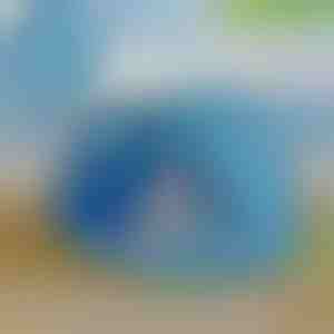 Een kindertent met UV-bescherming en een zwembad | BAYSHADE